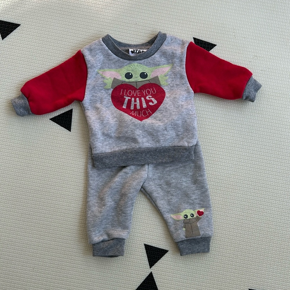 Baby Yoda Valentine’s Day Outfit